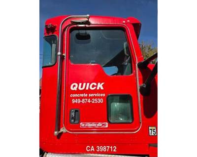 Kenworth W900 Right Front Door Assembly