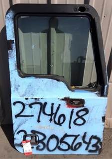 Mack CXU633T Right Front Door Assembly
