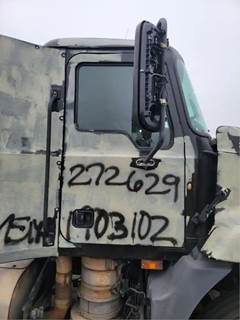 Mack Pinnacle CXU612 Right Front Door Assembly for a Mack CXU612