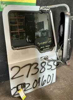Mack Pinnacle CXU612 Right Front Door Assembly for a Mack CXU612