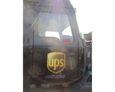 Mack Pinnacle CXU612 Right Front Door Assembly for a Mack CXU612