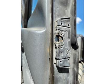 Mack Pinnacle CXU612 Right Front Door Assembly for a Mack CXU612