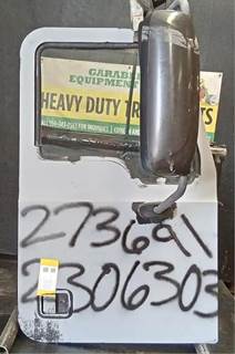 Mack Pinnacle CXU613 Right Front Door Assembly for a Mack CXU613