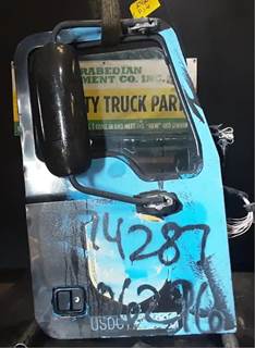Mack Pinnacle CXU613 Right Front Door Assembly for a Mack CXU613