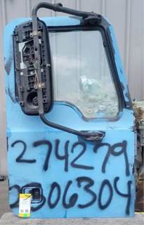 Mack Pinnacle CXU613 Right Front Door Assembly for a Mack CXU613