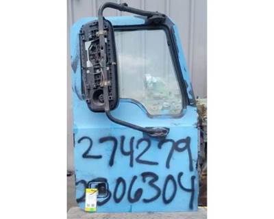 Mack Pinnacle CXU613 Right Front Door Assembly for a Mack CXU613