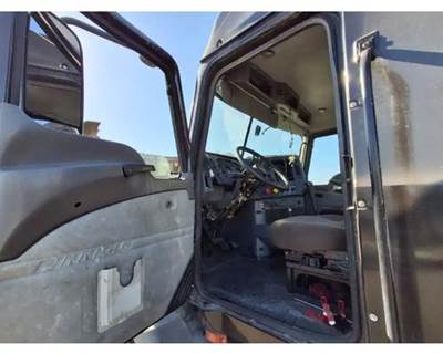 Mack Pinnacle CXU613 Left Front Door Assembly for a Mack CXU613
