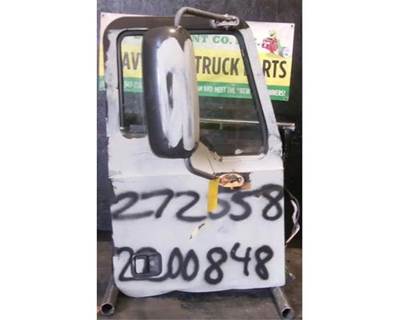 Mack Pinnacle CXU613 Right Front Door Assembly for a Mack CXU613