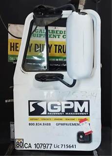 Mack Vision CX613 Left Front Door Assembly for a Mack CX613 Vision