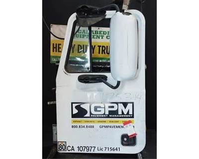 Mack Vision CX613 Left Front Door Assembly for a Mack CX613 VISION