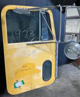 Peterbilt 378 Right Front Door Assembly