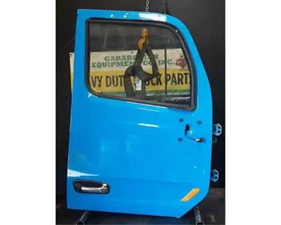 Peterbilt 579 Right Front Door Assembly