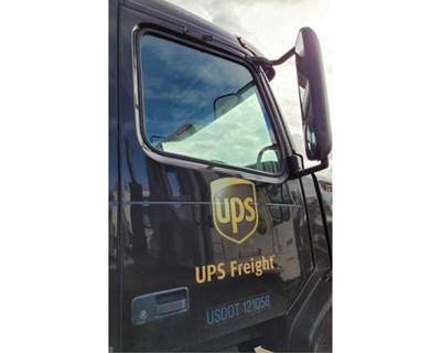 Volvo VNL Right Front Door Assembly