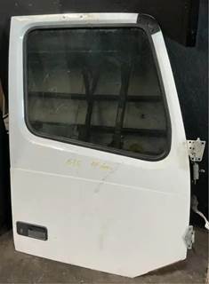 Volvo VNL670 Right Front Door Assembly