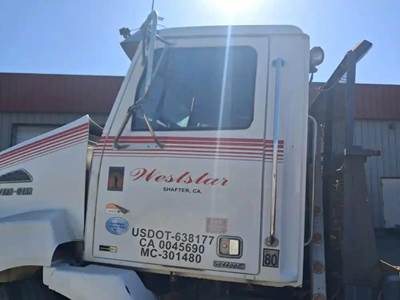 Western Star 4800 Left Front Door Assembly