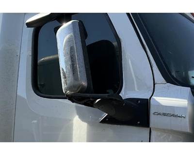 Freightliner Cascadia 116 Door Mirror
