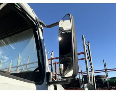 Volvo VNL64T Door Mirror for a Volvo VNL