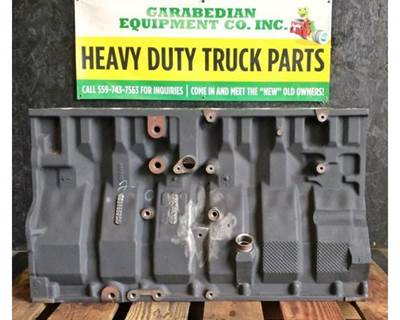 International MaxxForce DT Engine Block / Cylinder Block for a International DuraStar 4300