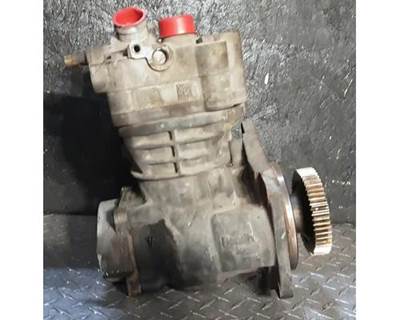 Detroit DD15 Engine Brake