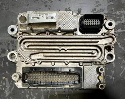 Freightliner Cascadia 113 Engine Control Module (ECM)