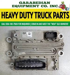 Freightliner Cascadia 125 Engine Control Module (ECM)