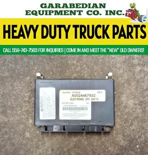 Freightliner Cascadia 125 Engine Control Module (ECM)