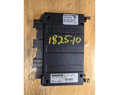 Freightliner Cascadia 126 Engine Control Module (ECM)