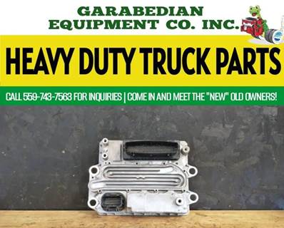 Freightliner Cascadia 132 Engine Control Module (ECM)