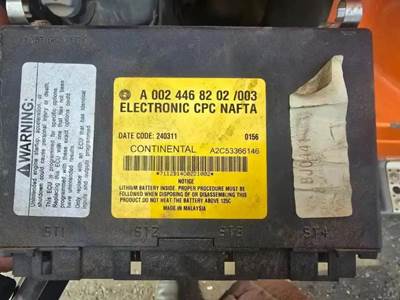 Freightliner Cascadia 132 Engine Control Module (ECM)