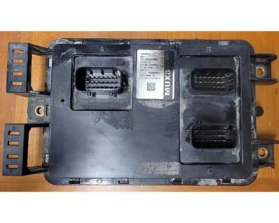 Kenworth T800 Engine Control Module (ECM)
