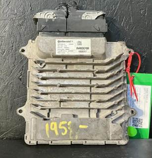 Peterbilt 579 Engine Control Module (ECM)