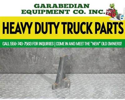 Detroit DD13 Left Radiator Tie Rod Bracket, Part # A4712031940