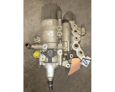 Detroit DD15 Fuel Filter Base Housing, 3 Filter, Part # A4720903452 / A4720903652