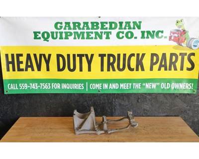 Detroit DD13/DD15 Accessory A/C Alternator Bracket, Part # A4721550335