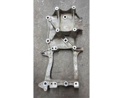 Detroit DD13/DD15 Accessory A/C Alternator Bracket, Part # A4721550335