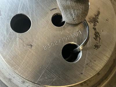 Detroit Series 60 Engine Part for a Freightliner COLUMBIA 120