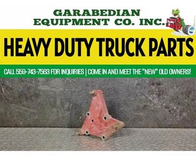 Mack MP8 Fan Hub Mount Bracket for Mack CXU613, Part # 21399481