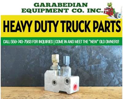 Paccar MX-13 EPA10 Fuel Intake Module / Fuel Shutoff Valve, Part # 5308313, for Peterbilt 386