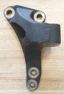 Detroit DD13 Engine Mount