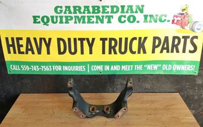 Detroit DD13 Engine Mount