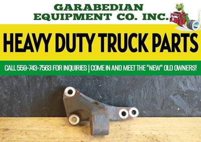 Detroit DD13 Engine Mount for a Freightliner Cascadia 132