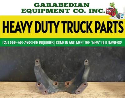 Detroit DD13 Engine Mount