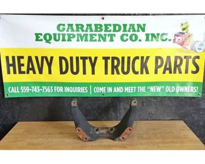 Detroit DD13 Engine Mount