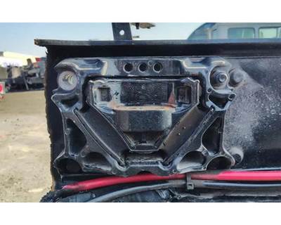 Detroit DD13 Engine Mount for a Freightliner Cascadia 116 Day Cab