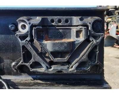 Detroit DD13 Engine Mount for a Freightliner Cascadia 116 Day Cab