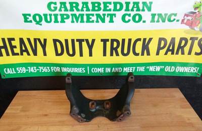 Detroit DD15 Engine Mount