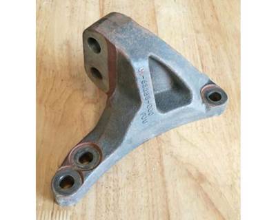 Detroit DD15 Engine Mount