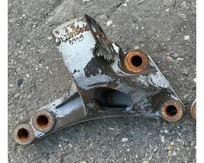 Detroit DD15 Engine Mount for a Freightliner Cascadia 126