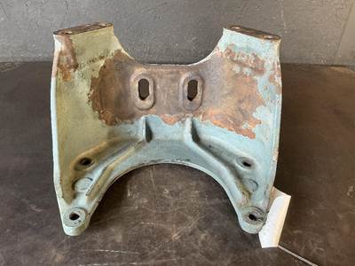 Detroit Series 60 Engine Mount for a Freightliner COLUMBIA 120