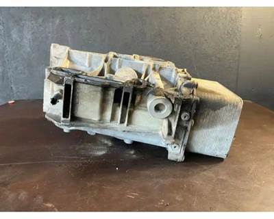 Paccar MX-13-EPA17 Engine Oil Cooler